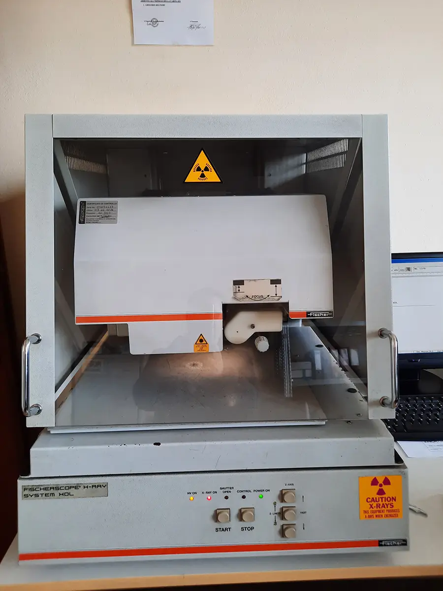 controllo qualità e spessore dell componente con apparecchio raggi x - pulicrom